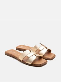 Rasteira em Couro Geométrica Helena Dourada