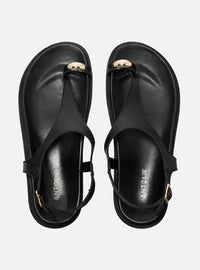 Sandália Papete em Couro Preta Dedeira Metal