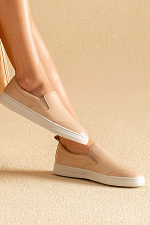 Slip On em Couro Nude