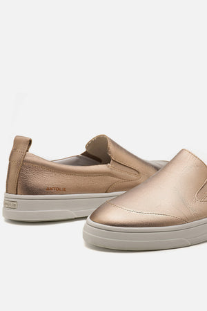 Slip On em Couro Prata Velho