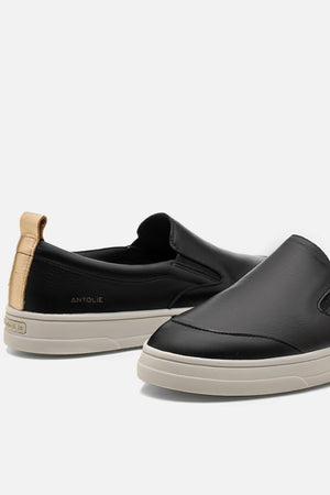 Slip On em Couro Preto
