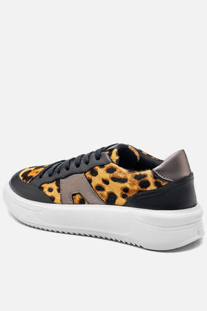 Tênis Couro Animal Print Urban Detalhe Dourado