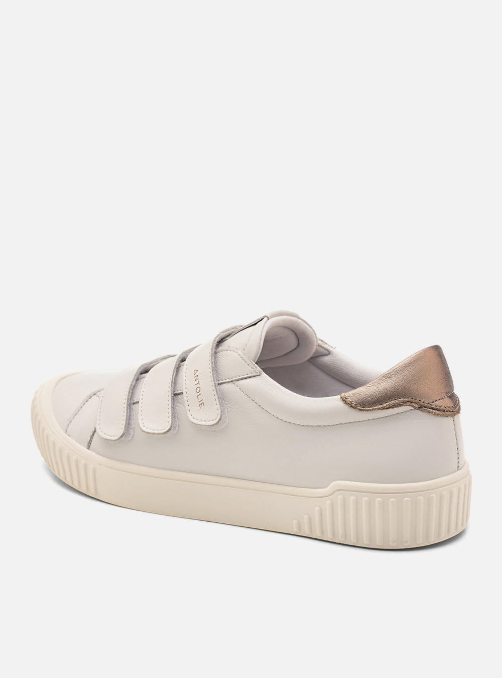 Tênis Couro Creme Velcro Basics