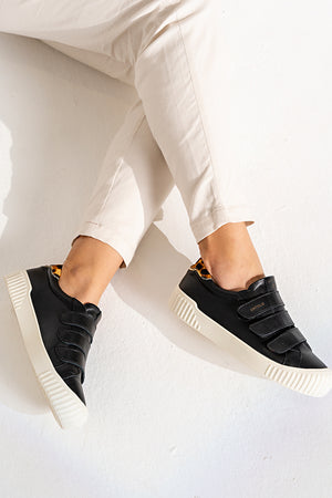 Tênis Couro Preto Velcro Basics