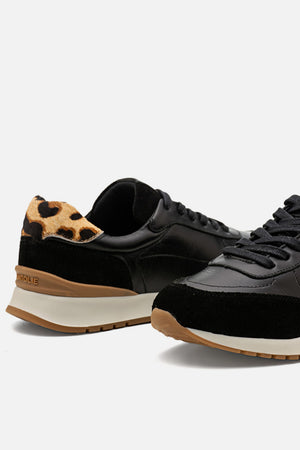 Tênis em Couro Contrast Preto Sport