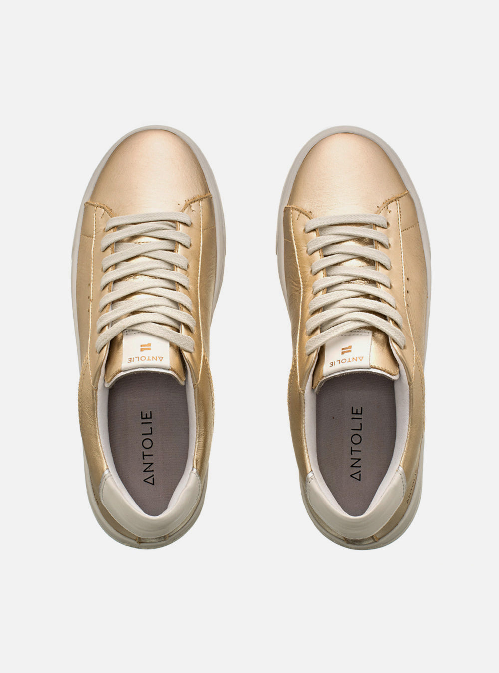 Tênis em couro Dourado Casual