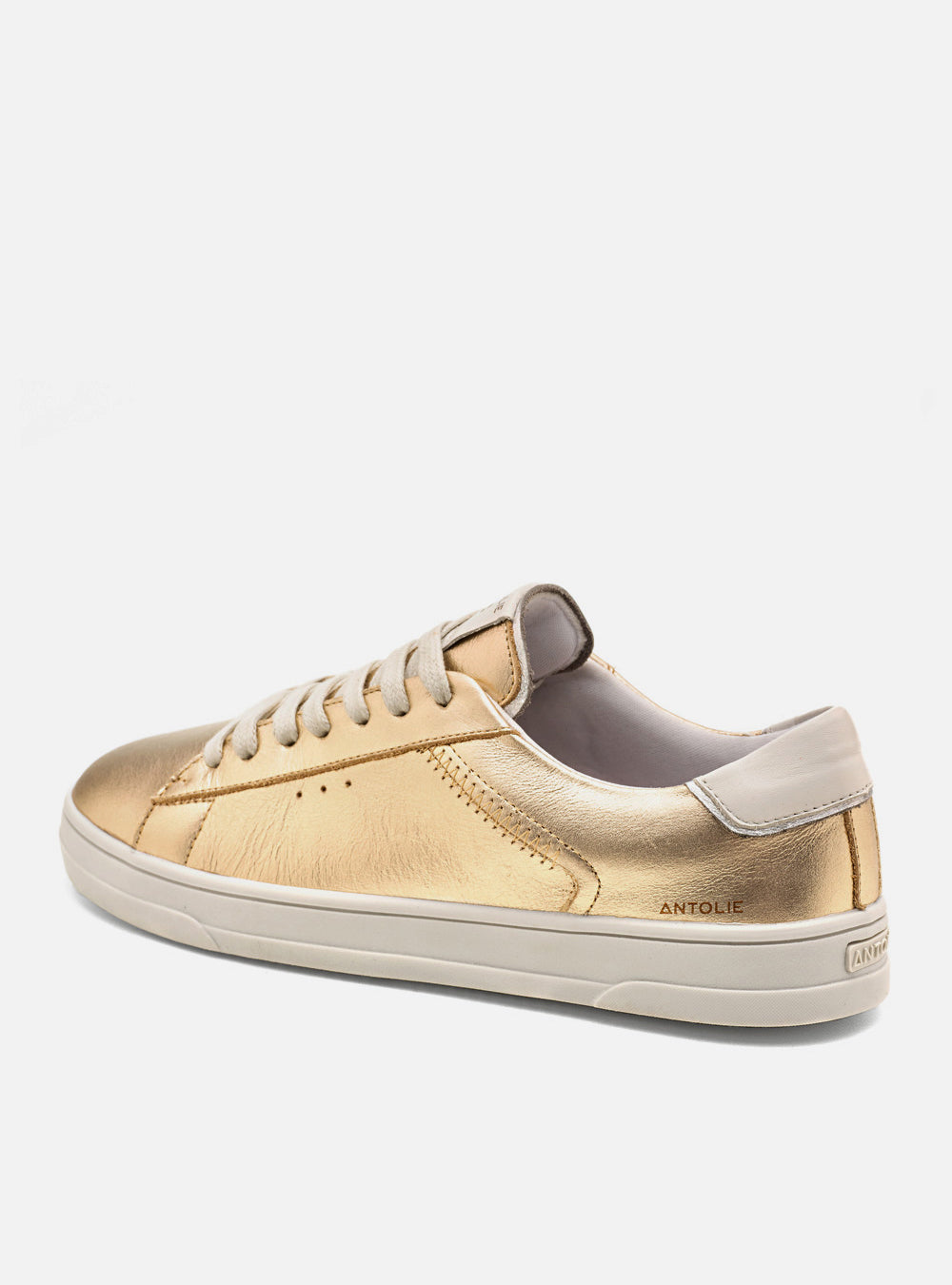 Tênis em couro Dourado Casual