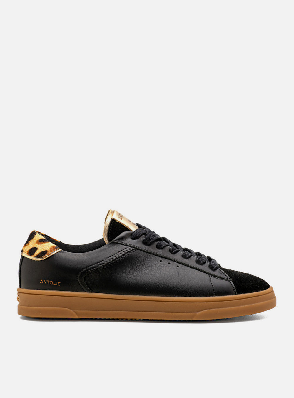 Tênis em Couro Preto Casual